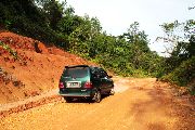 Foto: Cilts sievietes un saldūdens delfīnu meklējumi Borneo